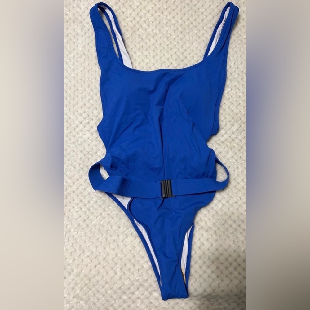 NWOT Athletic One Piece Swimsuit Size Large